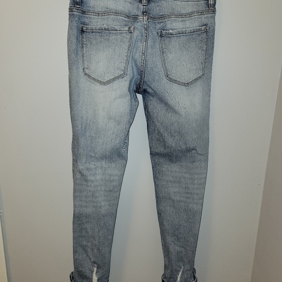 Ripped jeans - Picture 2 of 2